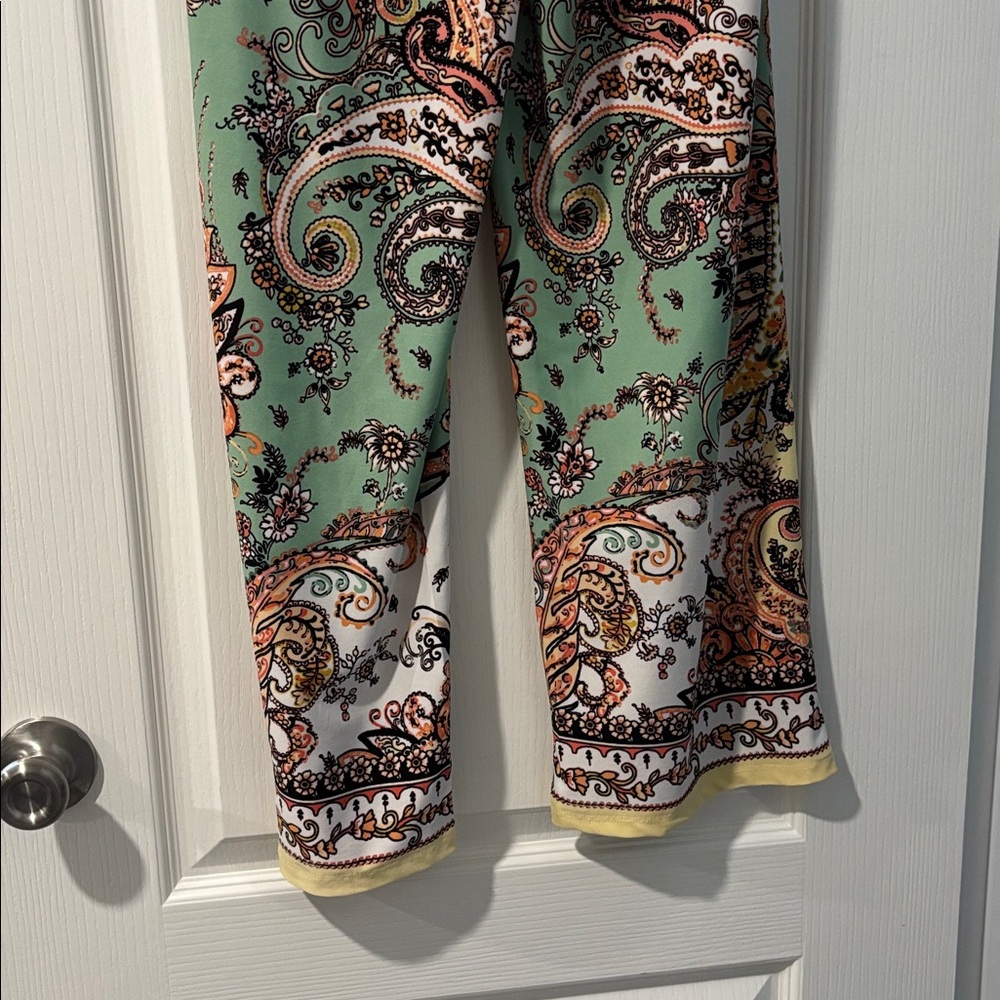 Patterned pants - Picture 6 of 7